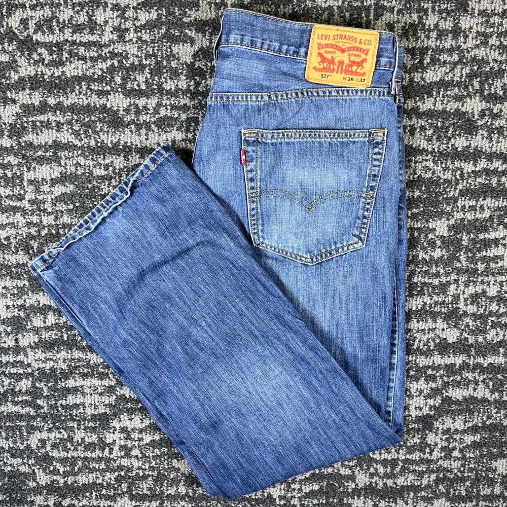 Levis 527 Slim Bootcut Jeans Mens 36x32 Blue Medium Wash Denim 05527-0239